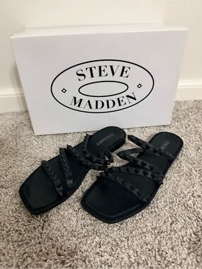 Steve Madden Black Studded Strappy Slide Sandals - Women's SZ 6